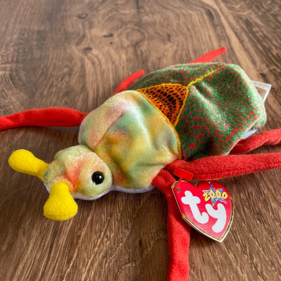 3 FOR $25: Authentic TY Beanie Babies Scurry the Beetle, 2000. NWT - Picture 2 of 3